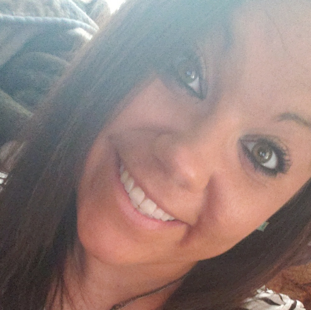 Meet your Posher, Dana
